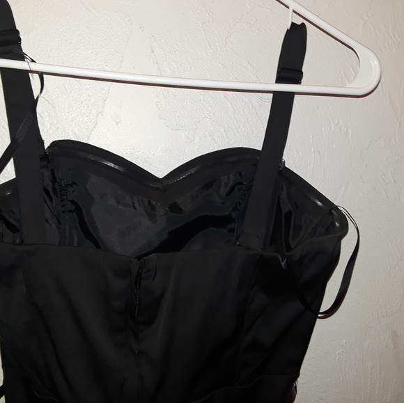 ☆☆☆H & M Black Dress☆☆☆ - Picture 2 of 5